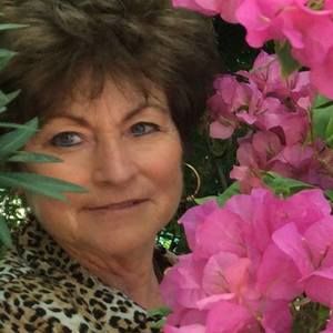 Meet your Posher, Sharon